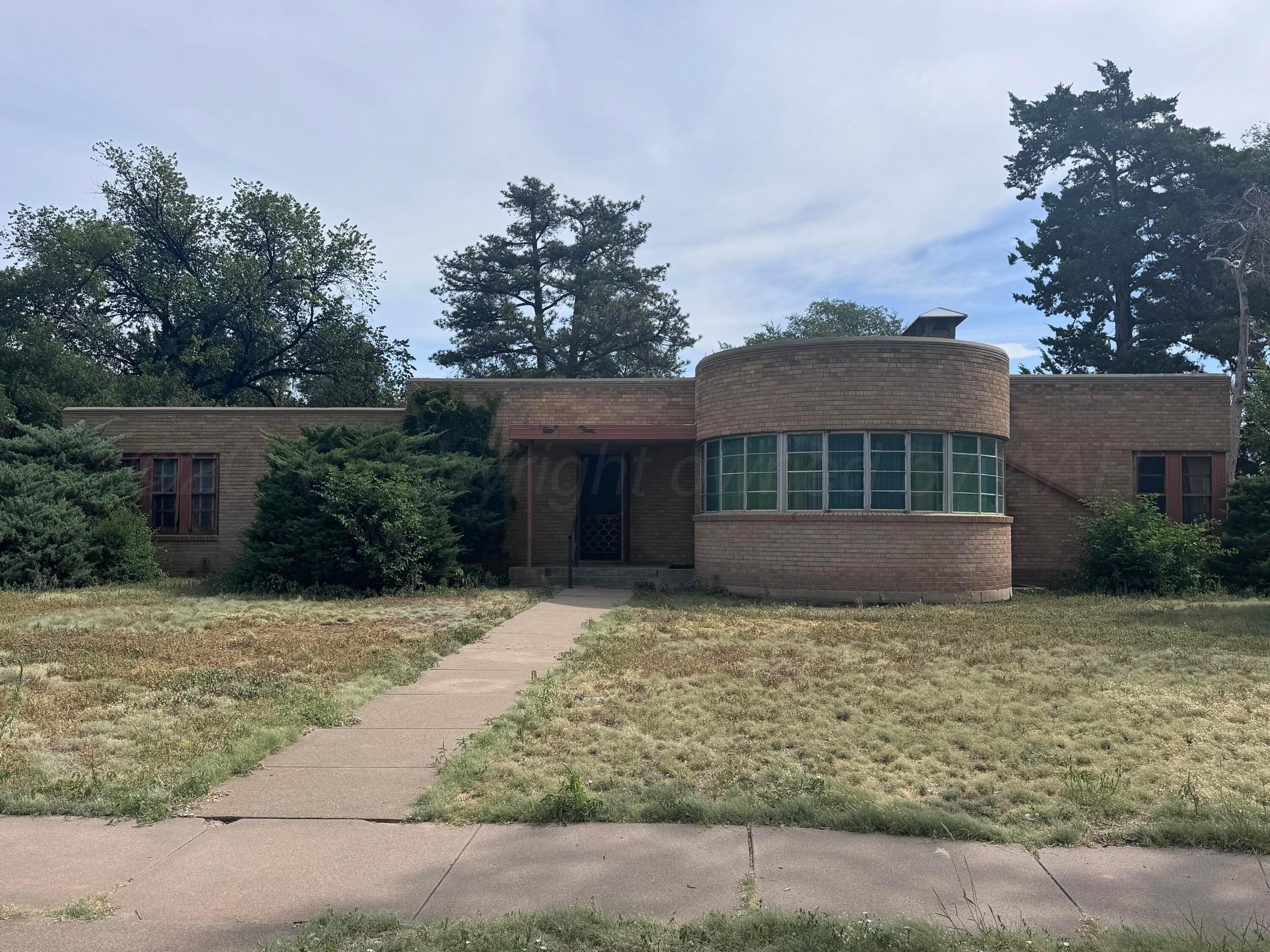 Main property image