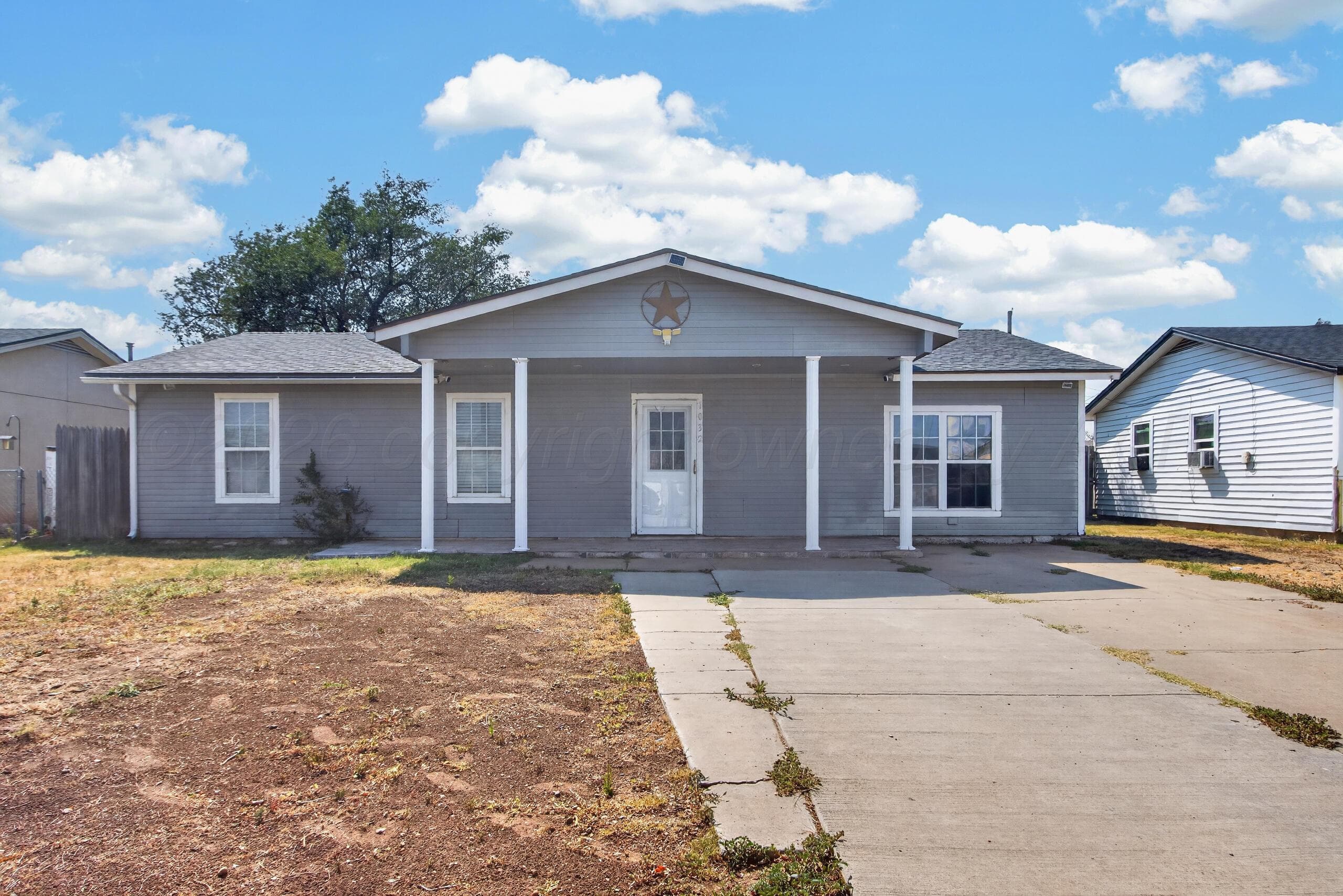 1032 Stuart Dr