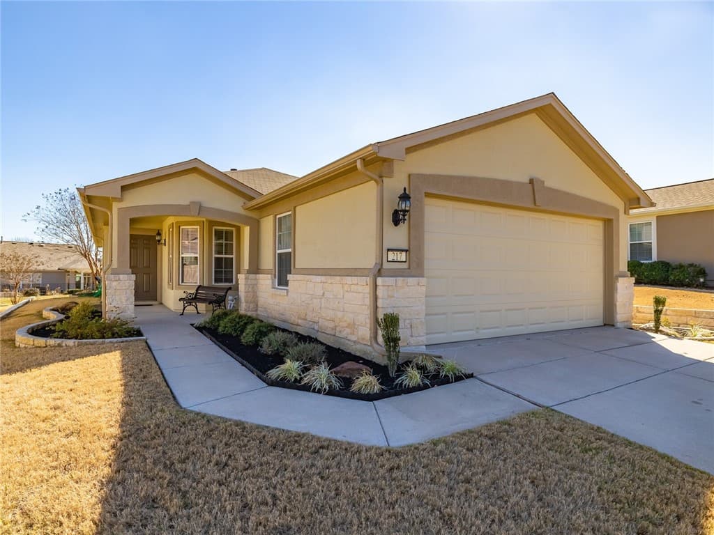 217 Salt Creek Ln