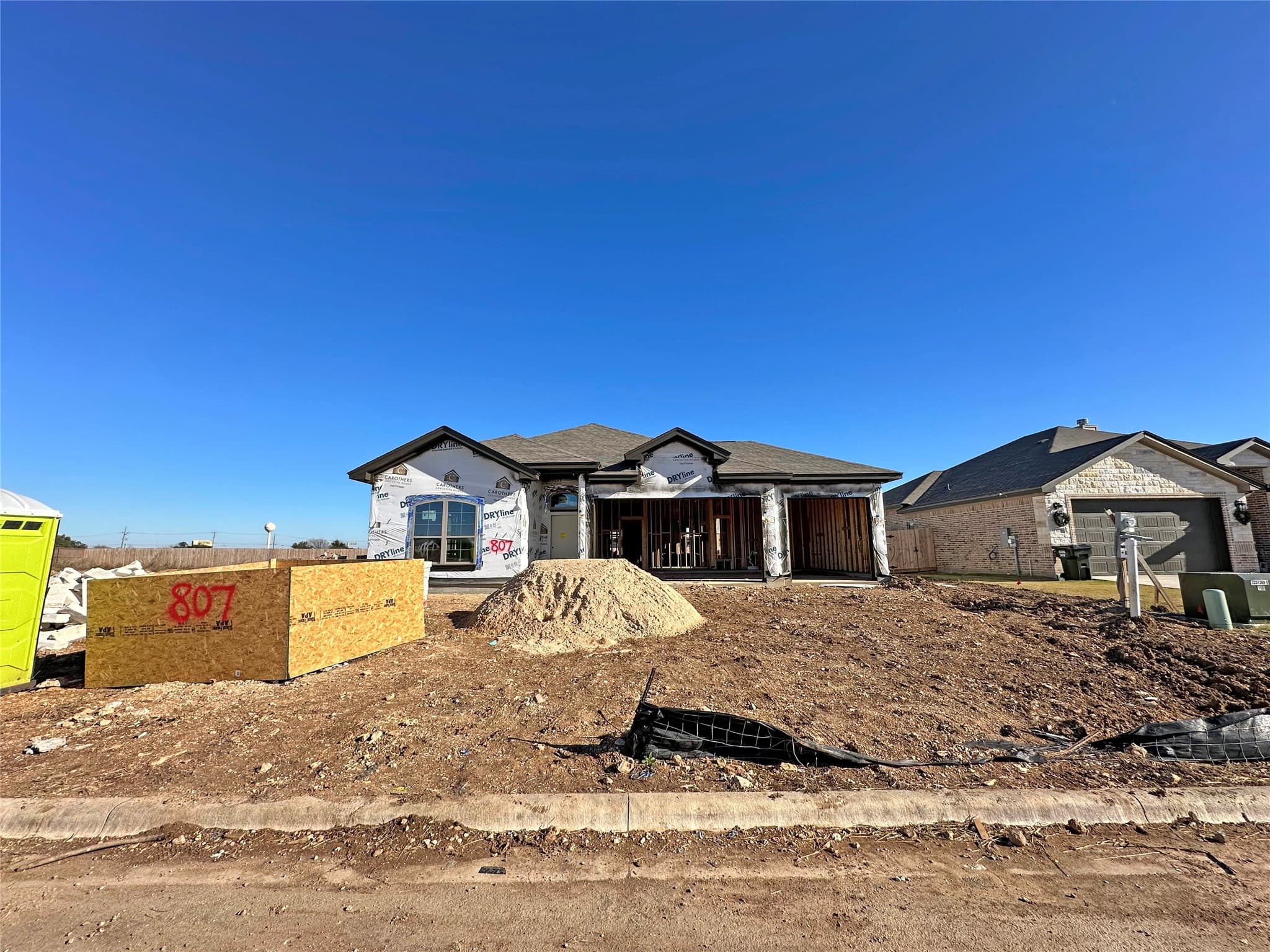 807 Eagle View Dr
