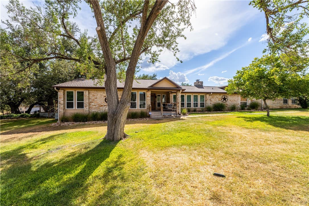 1700 Pin Oak Ln