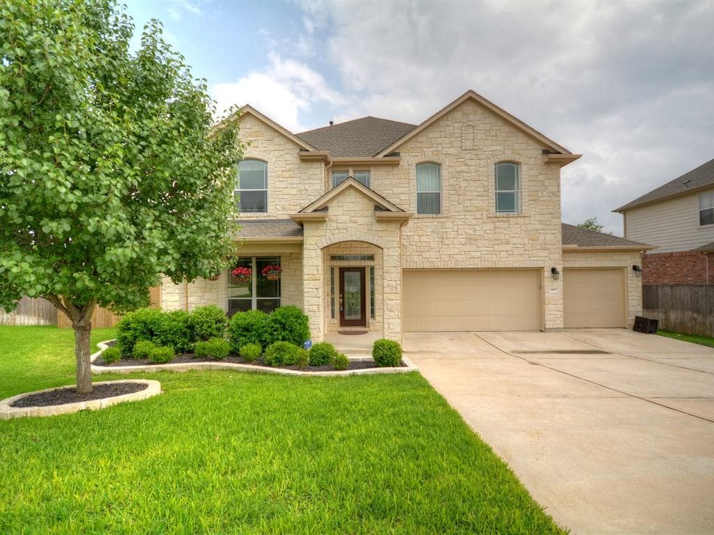 2107 Green Tree Cv