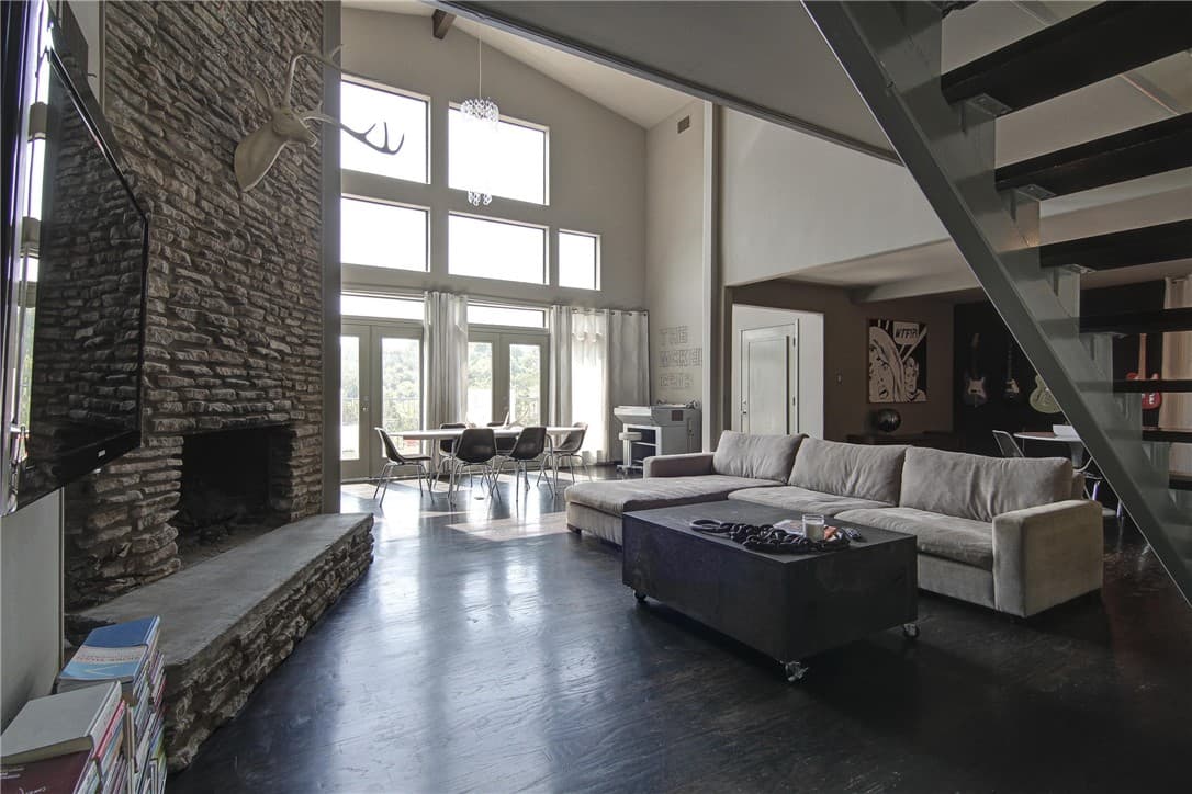 Gallery image 2