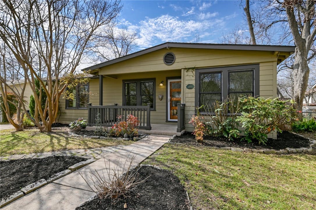 1207 Romeria Dr