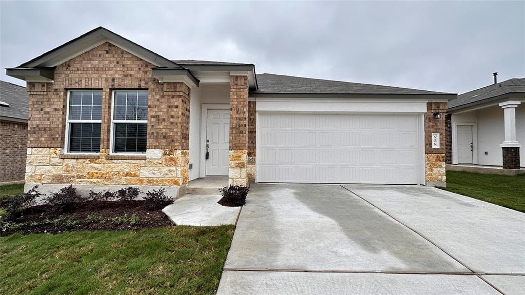 606 Arnage Dr