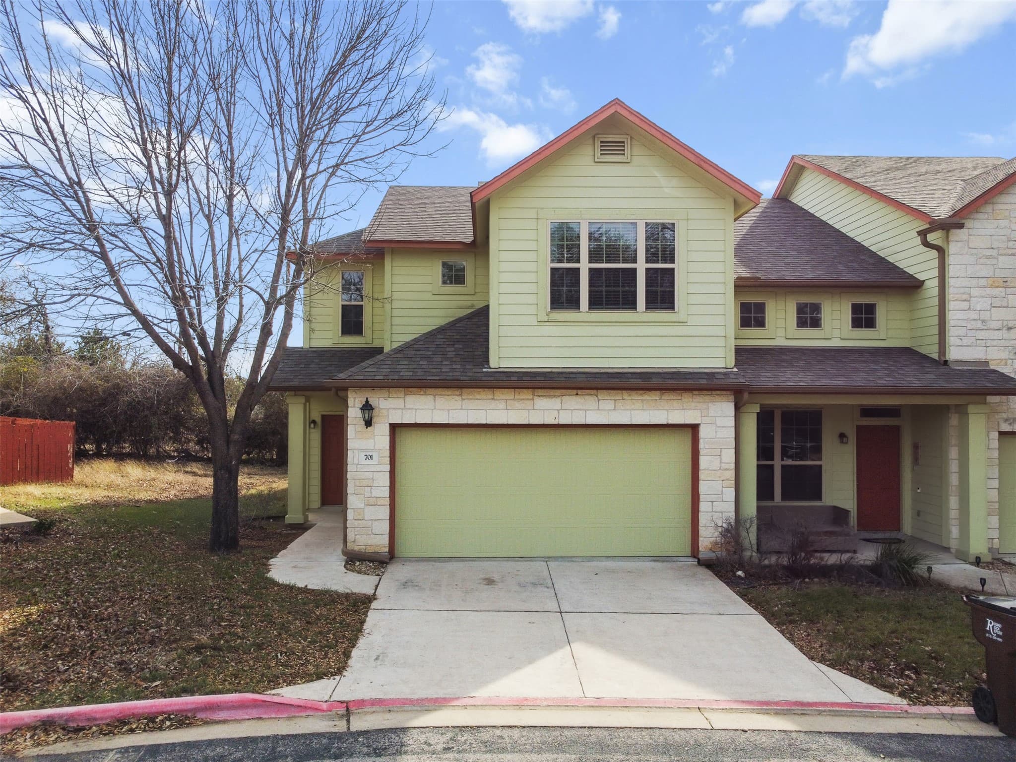Main property image