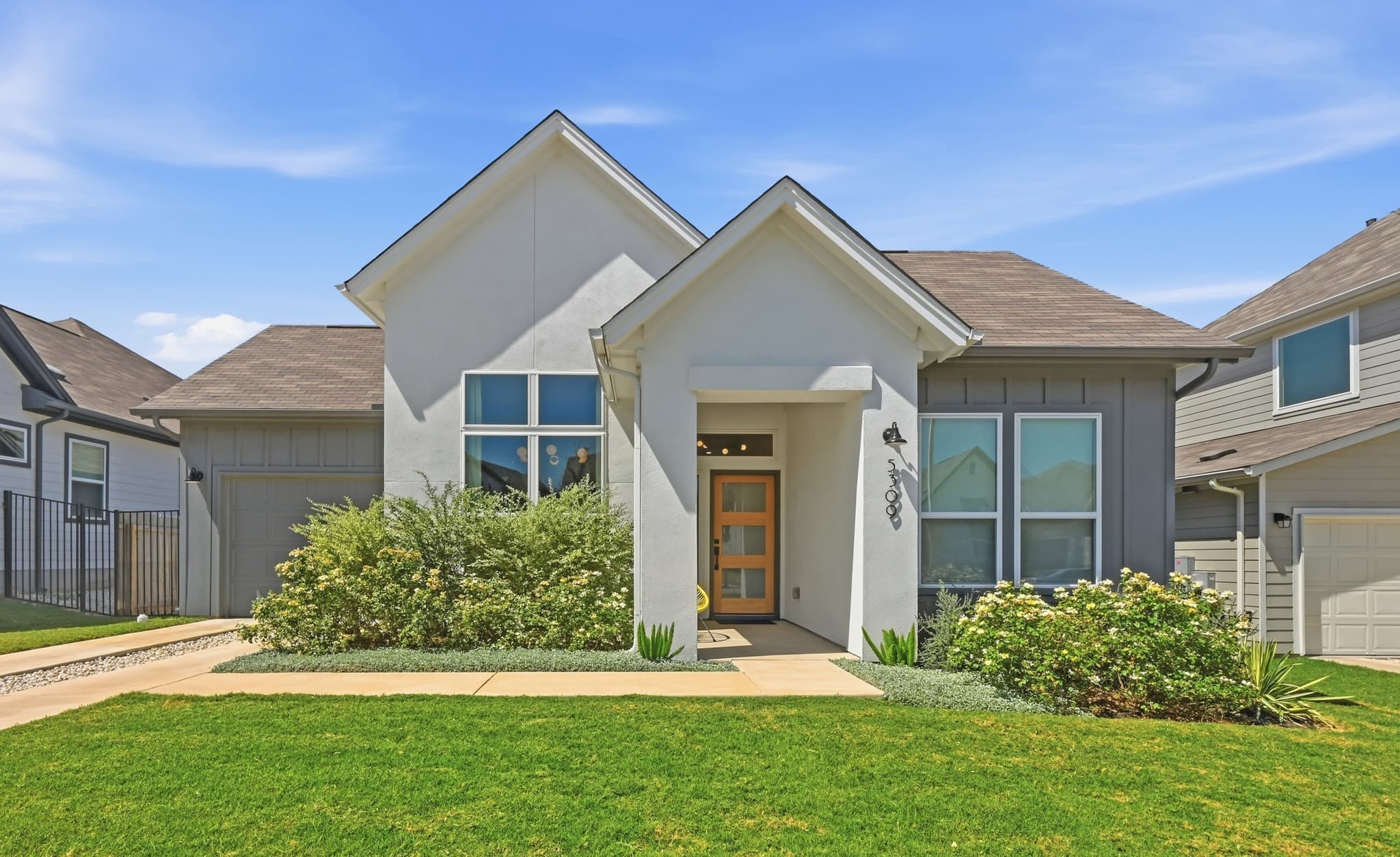 5309 Lena Dr