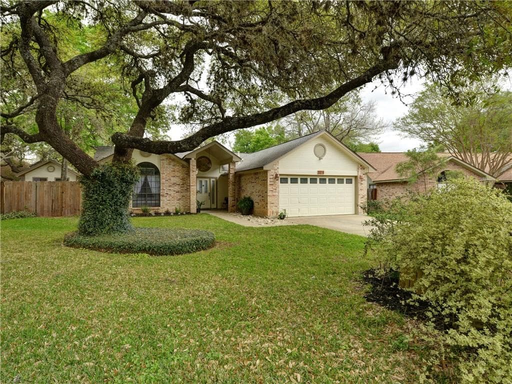3214 Fort Worth Trl