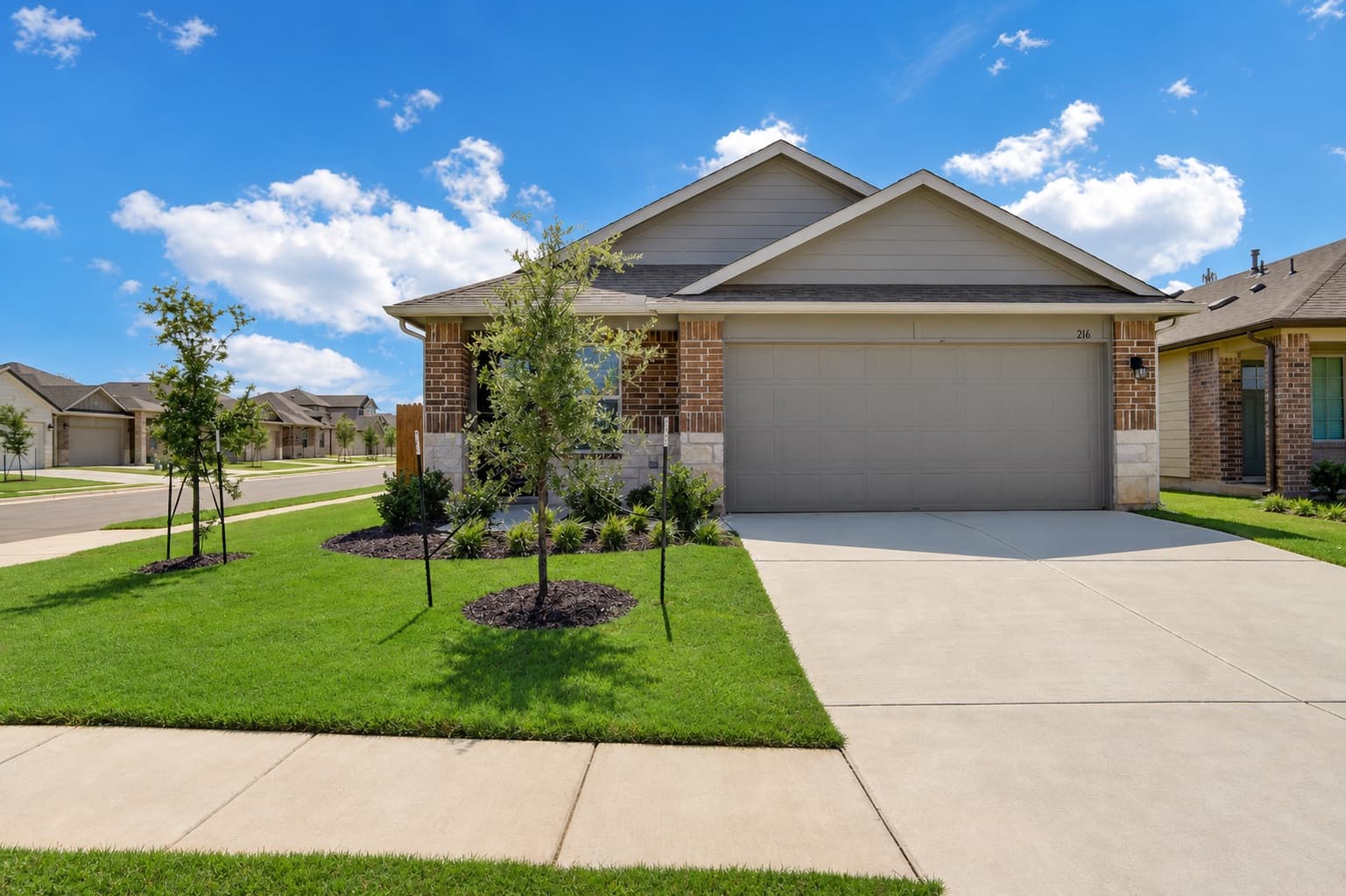216 Strand Ln