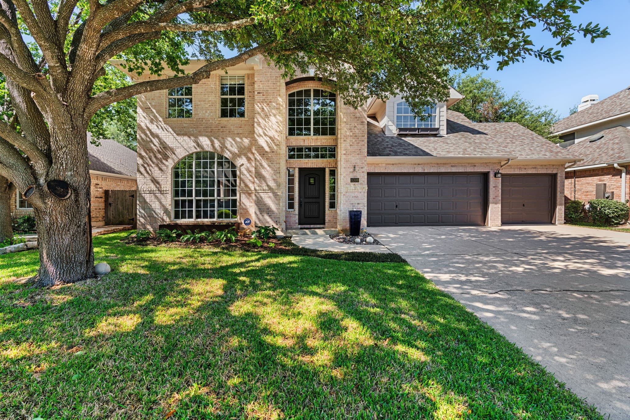 1306 Fall Creek Loop