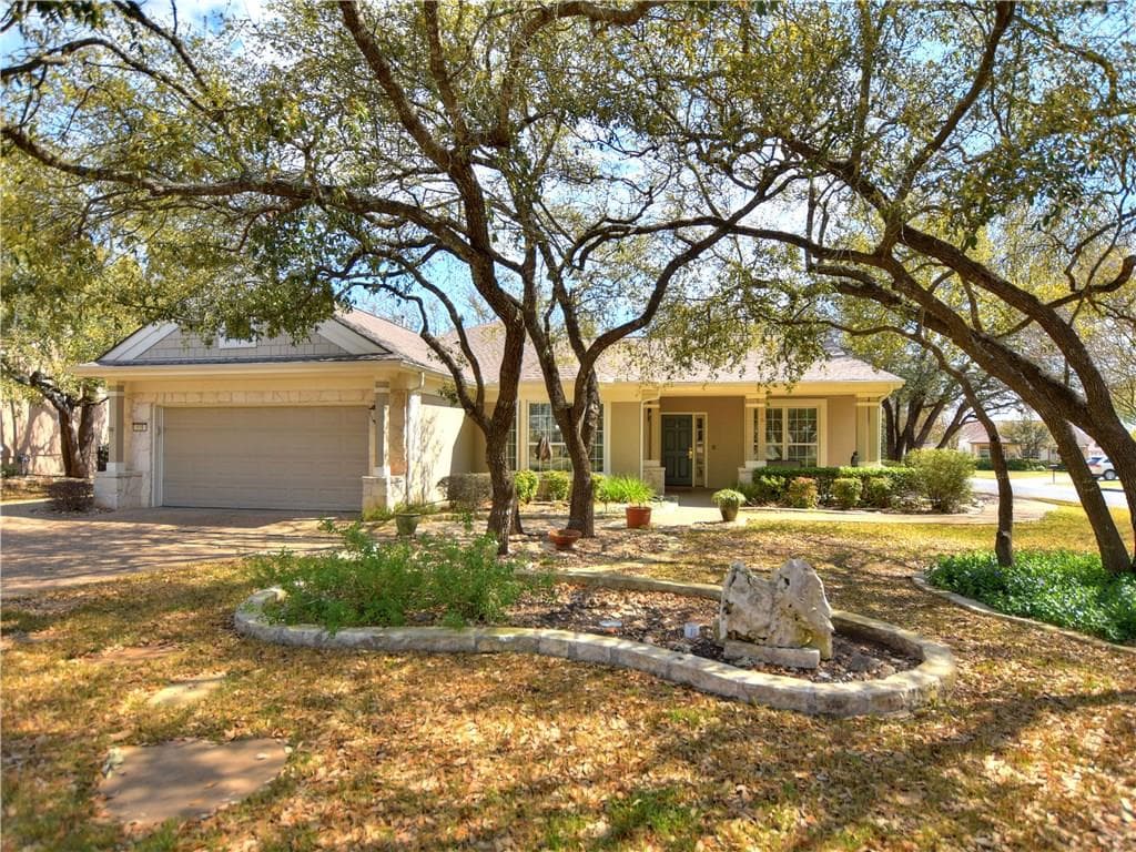 115 Navasota Cir