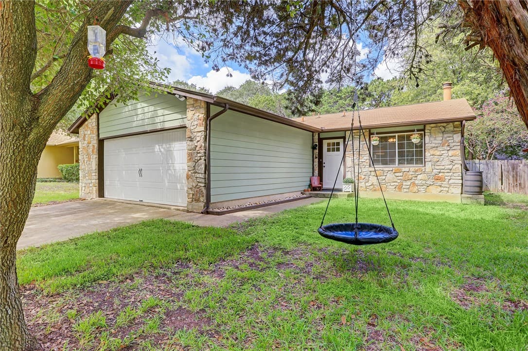 2505 Star Grass Cir
