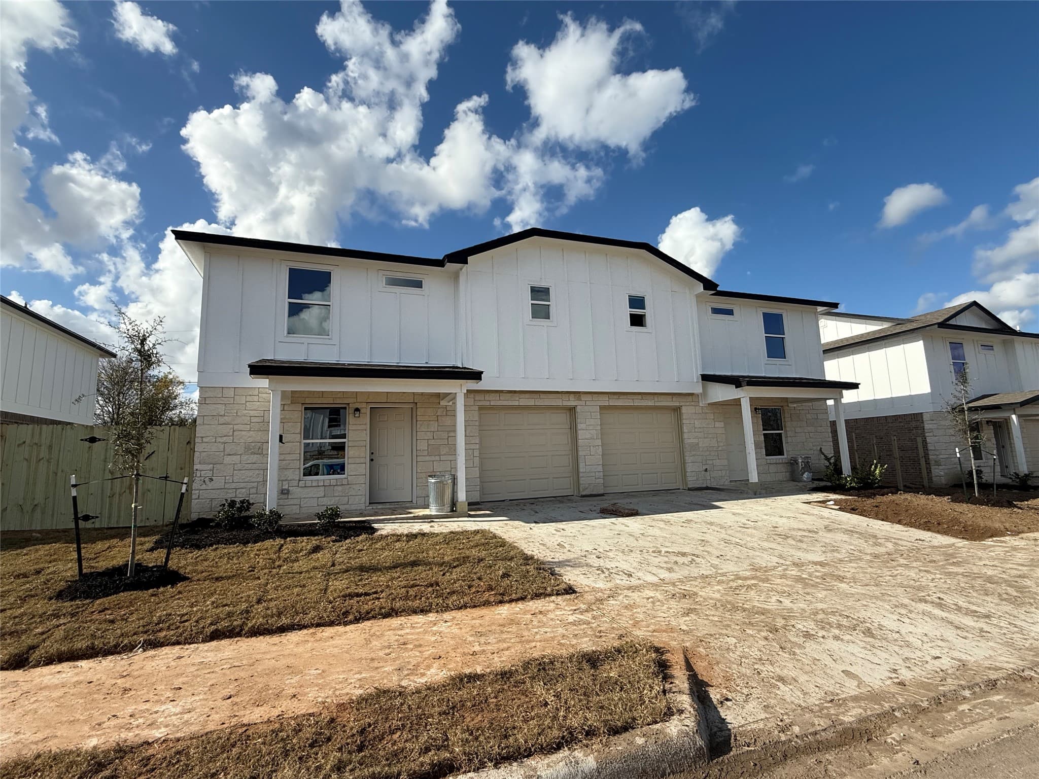 805 White Meadow Ln
