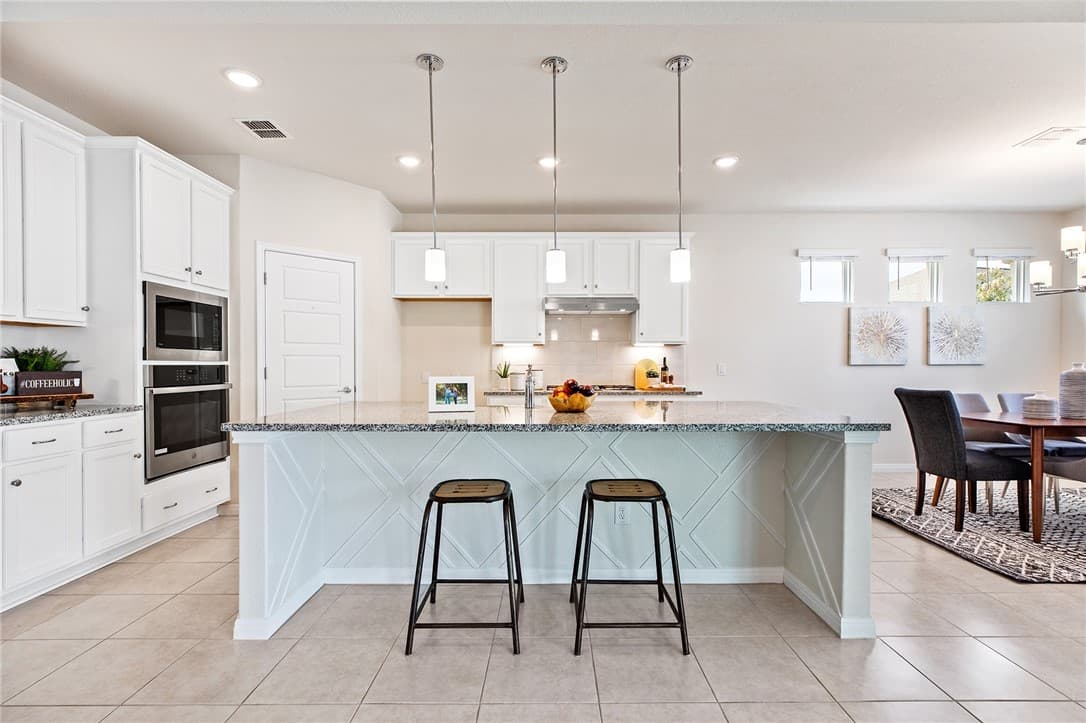 6605 Casiano Cv