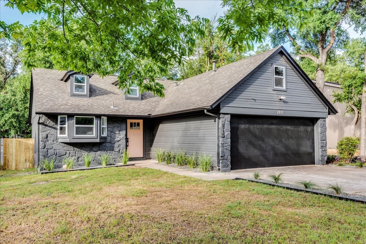 2815 Crownspoint Dr