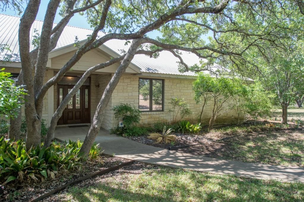 500 Winding Oak Dr