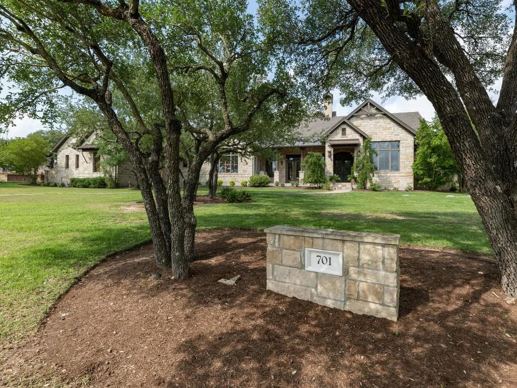 701 Polo Club Dr