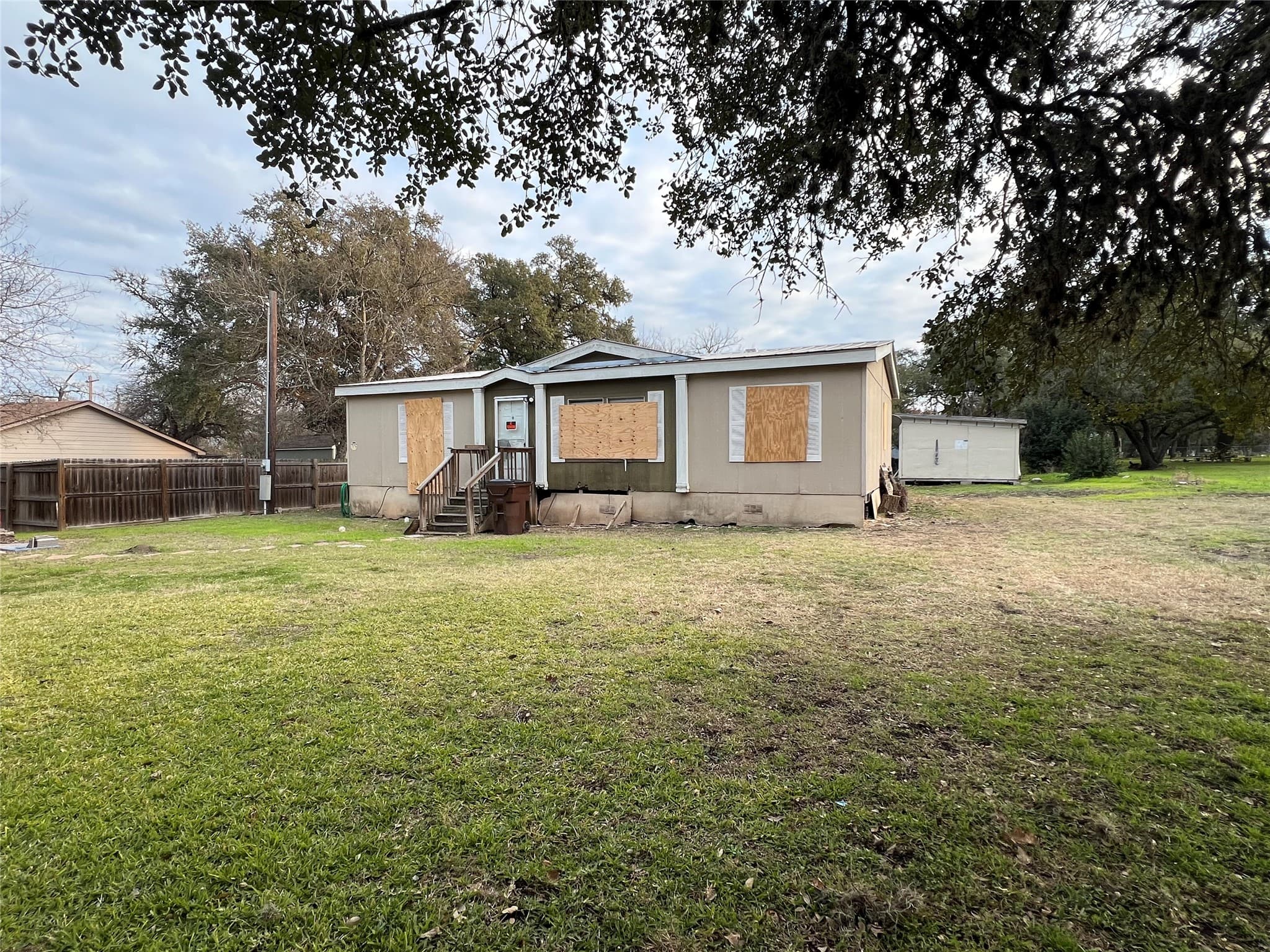 Main property image