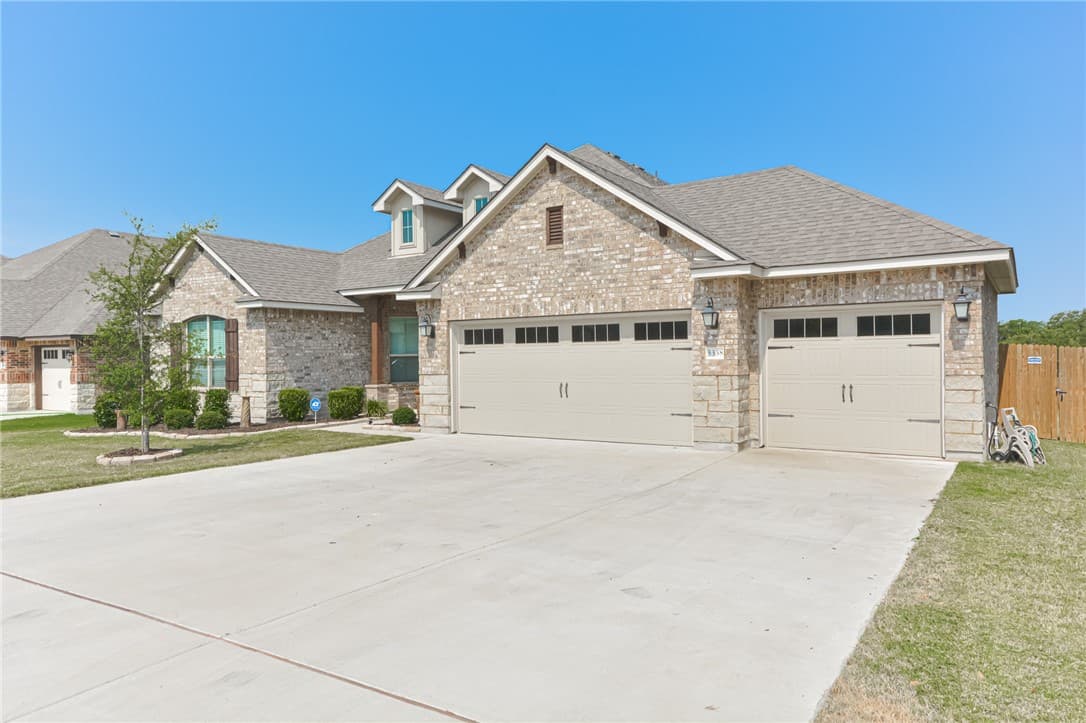 5338 Othello Dr