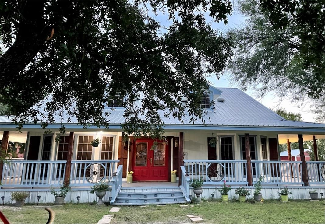 3415 Kusmierz Rd