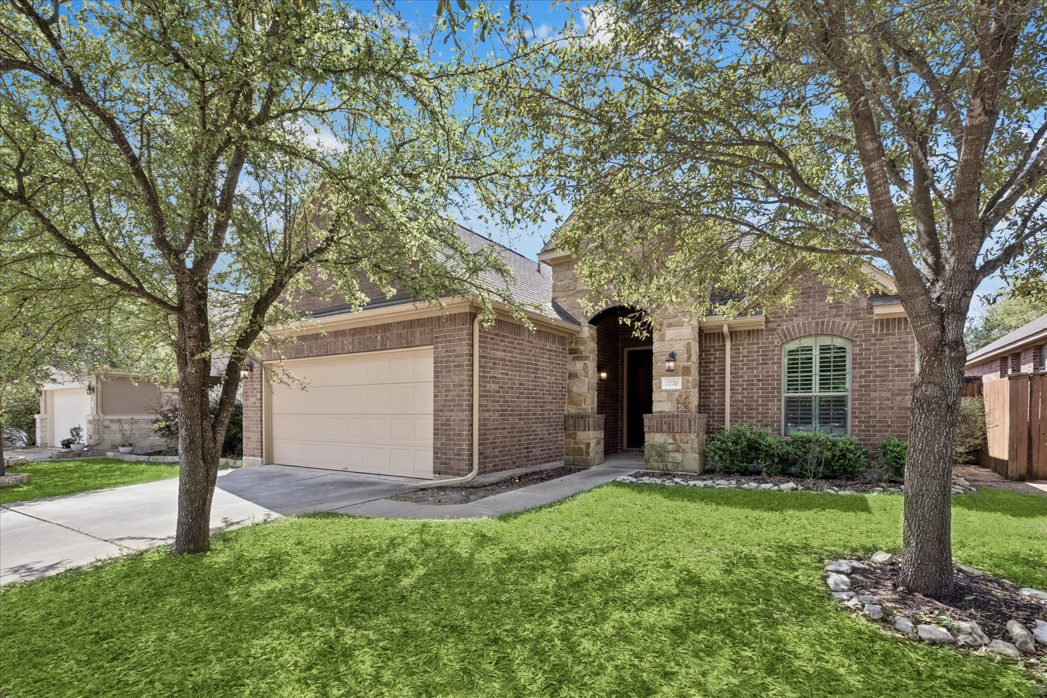 2220 Lookout Range Dr