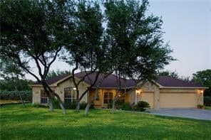 300 Billy Joe Fox Dr
