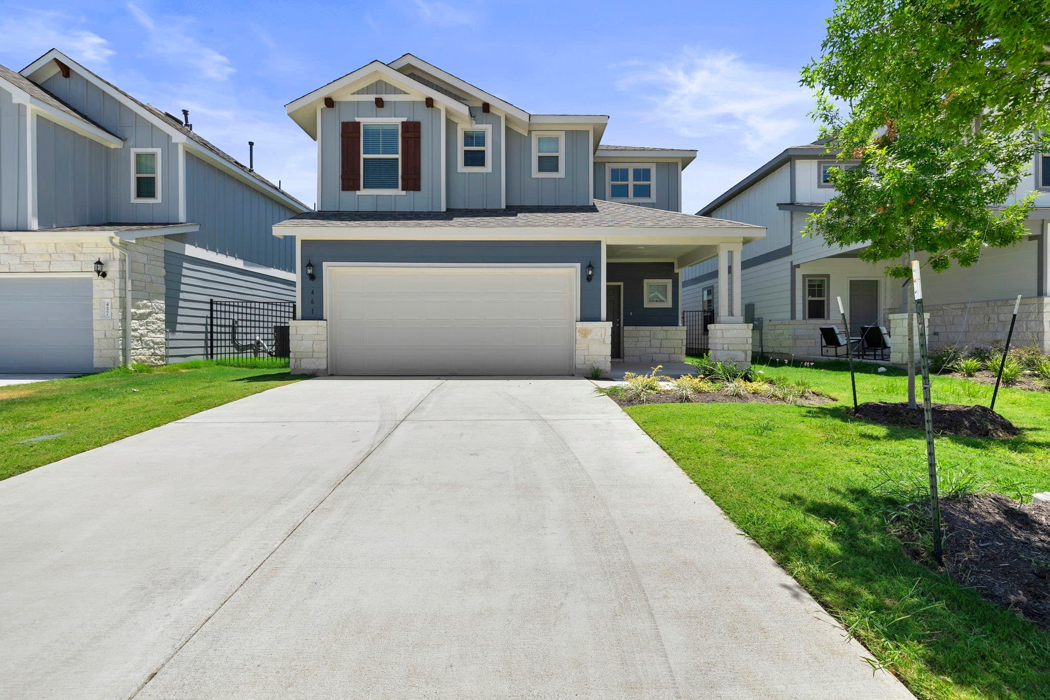461 Pickrell Loop
