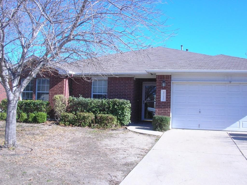 3712 Haleys Way