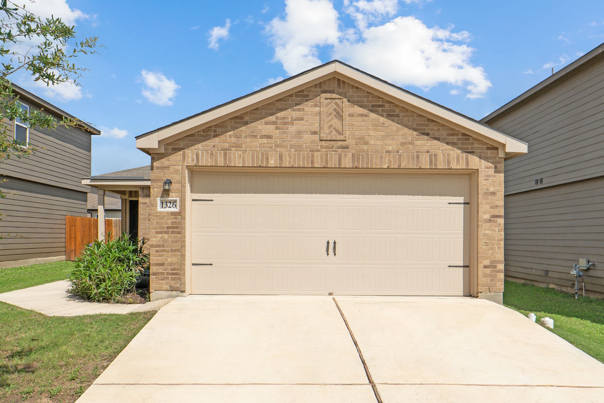 Main property image