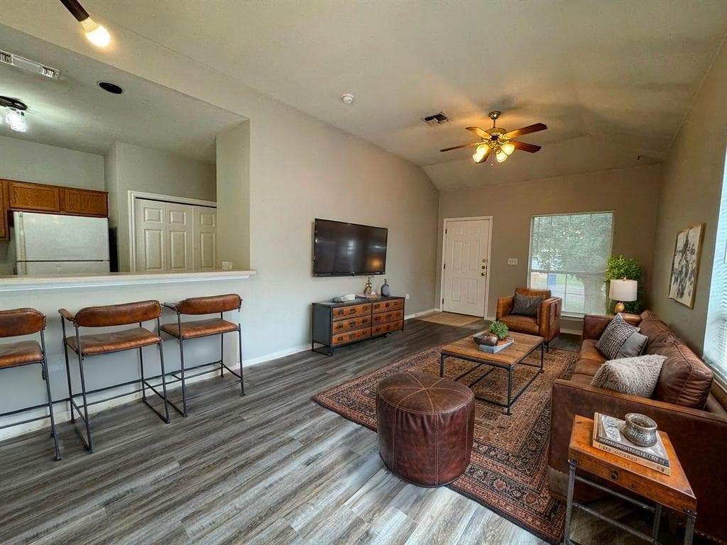Gallery image 3
