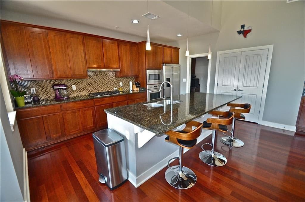 Gallery image 4