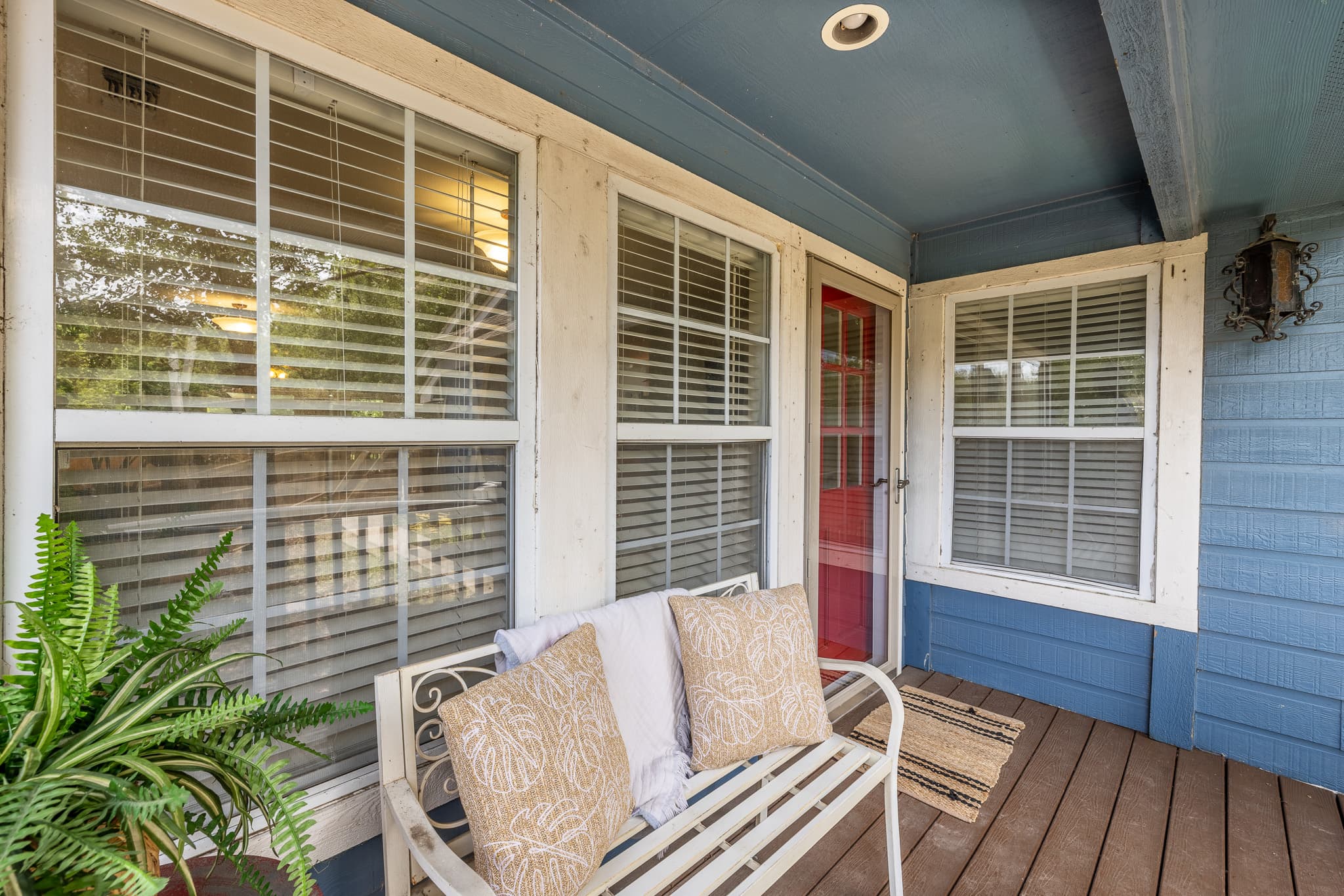 1324 Guadalupe Rd