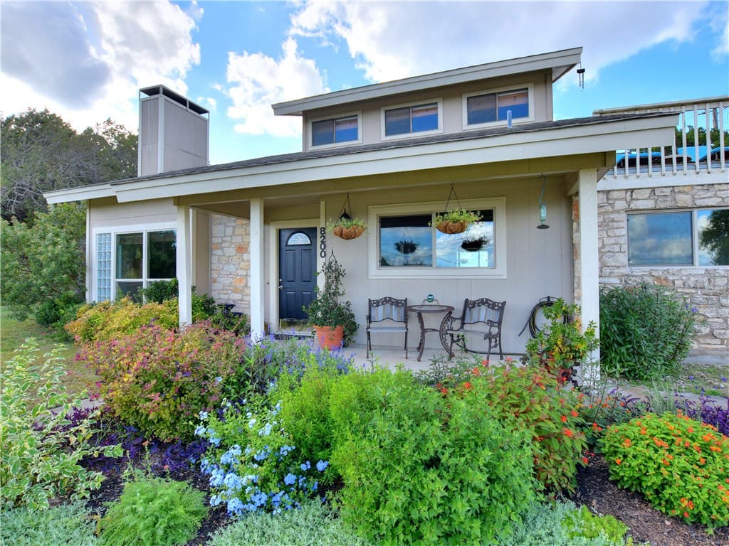 8200 Breeze Way