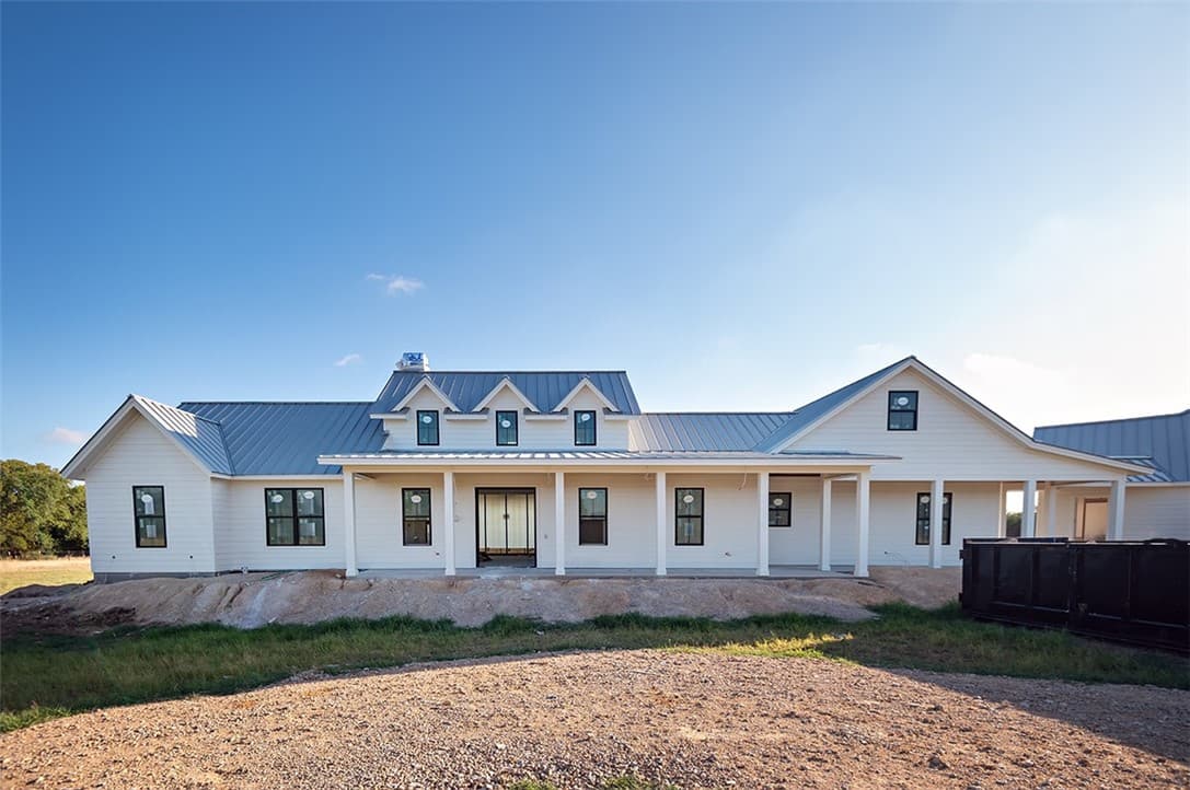 2621 Royal Ridge Loop