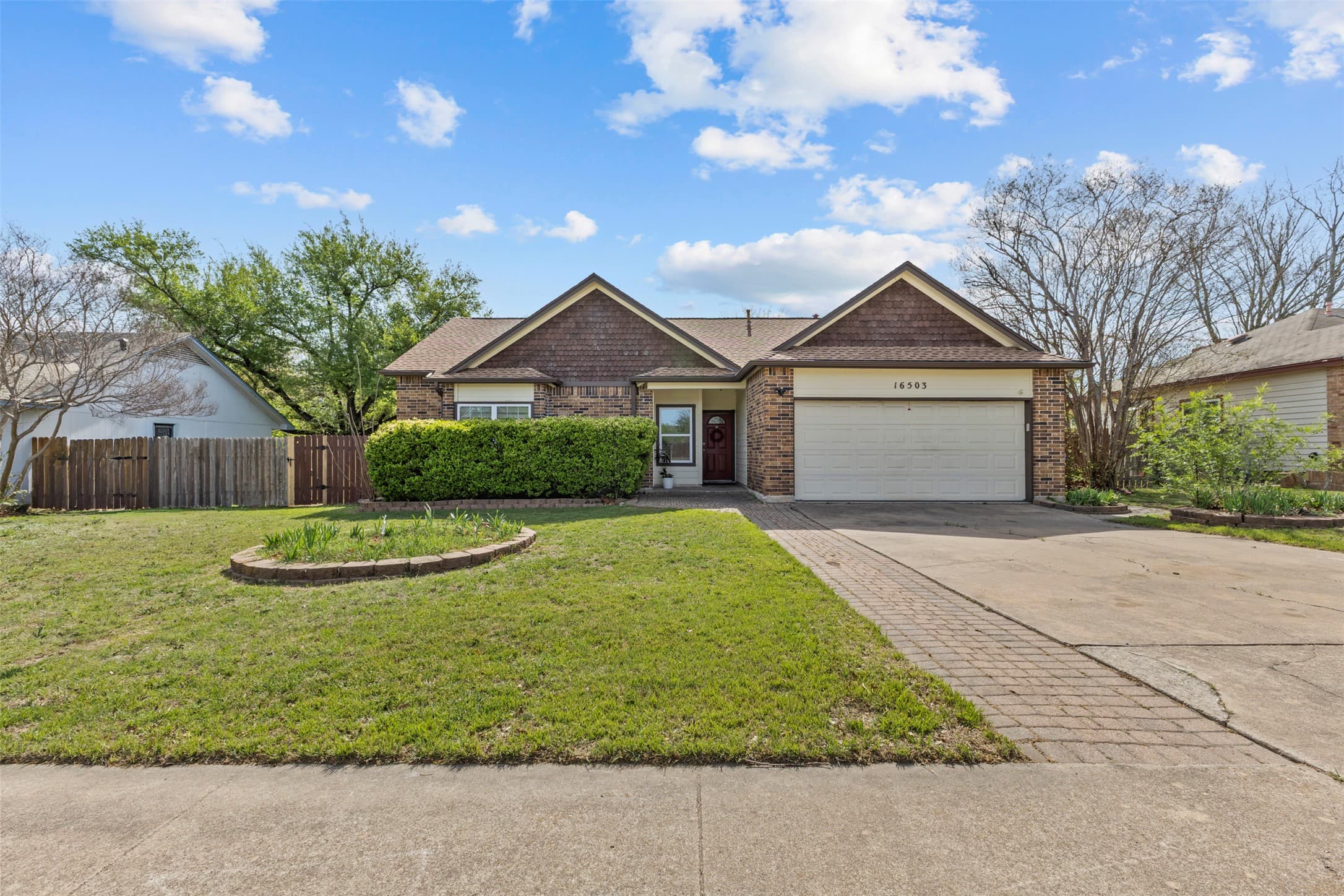 16503 Edgemere Dr