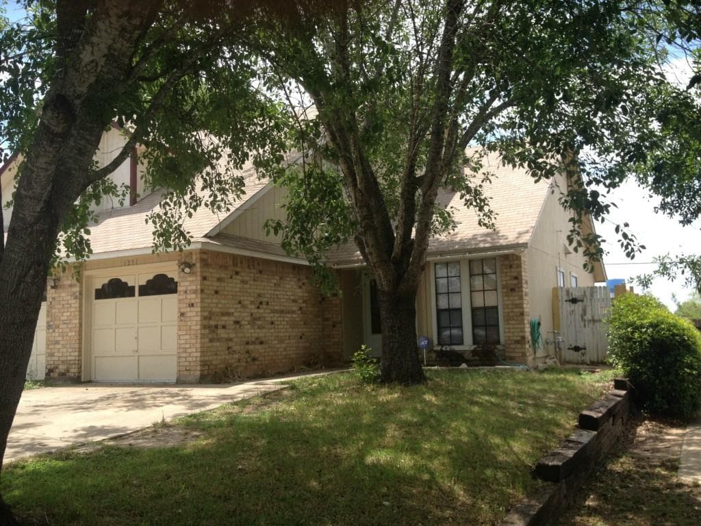 1231 Orchard Park Cir