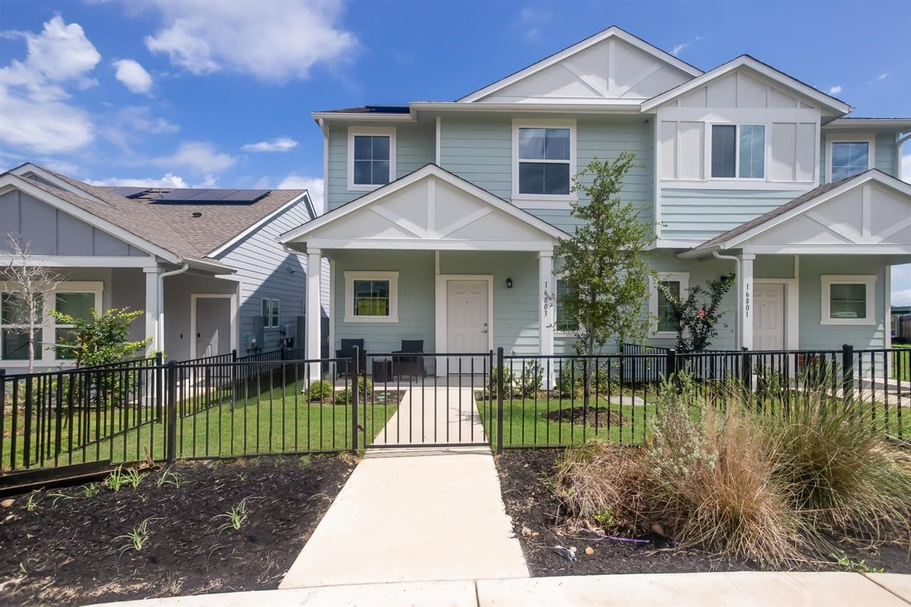 16803 Radiant Dr
