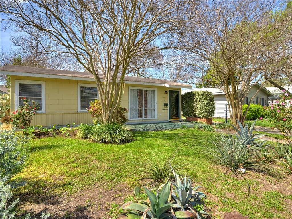 3012 Fontana Dr