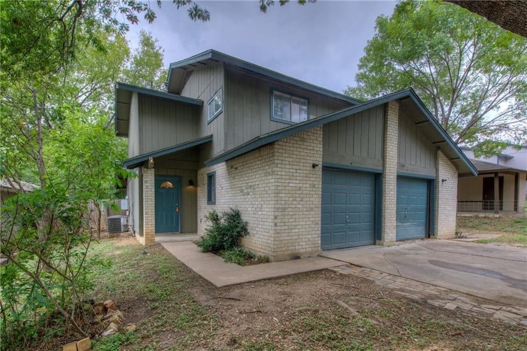 2414 Burleson Ct