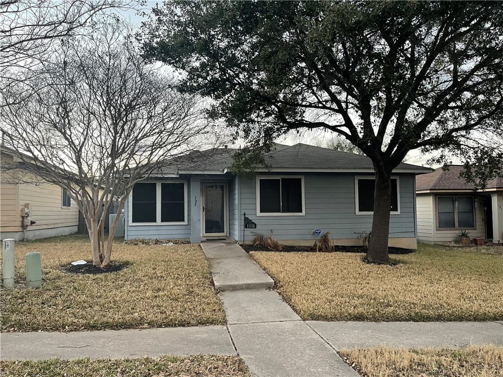125 Segovia Way