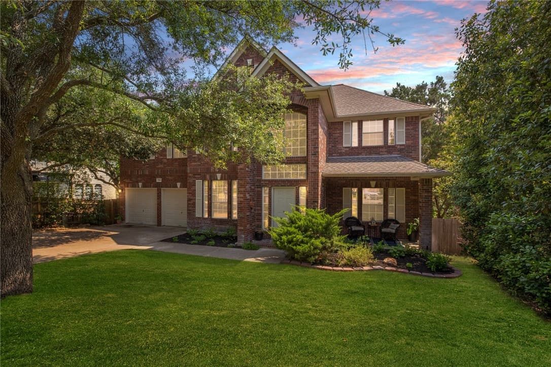 303 Parque Vista Dr