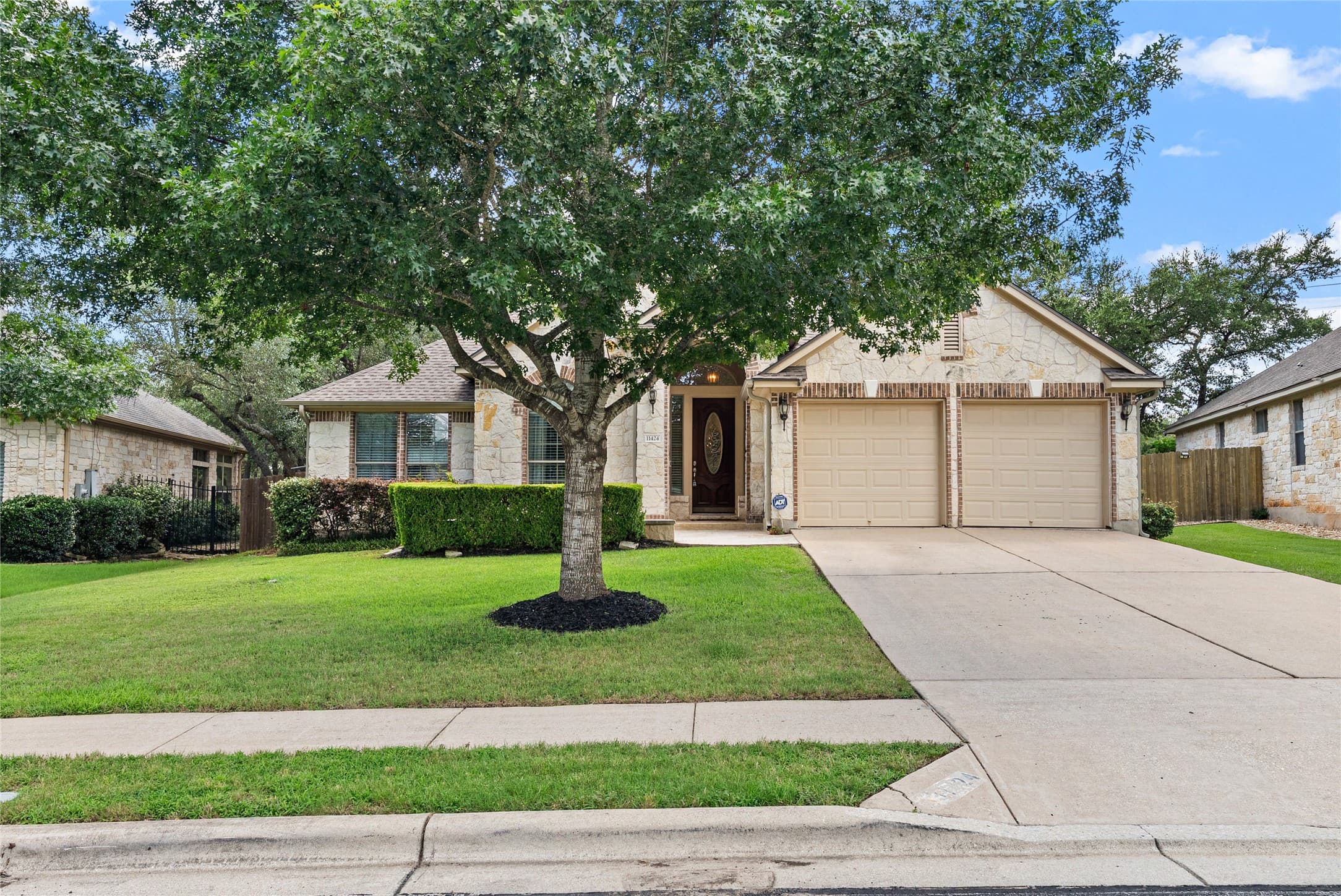 11424 Via Grande Dr
