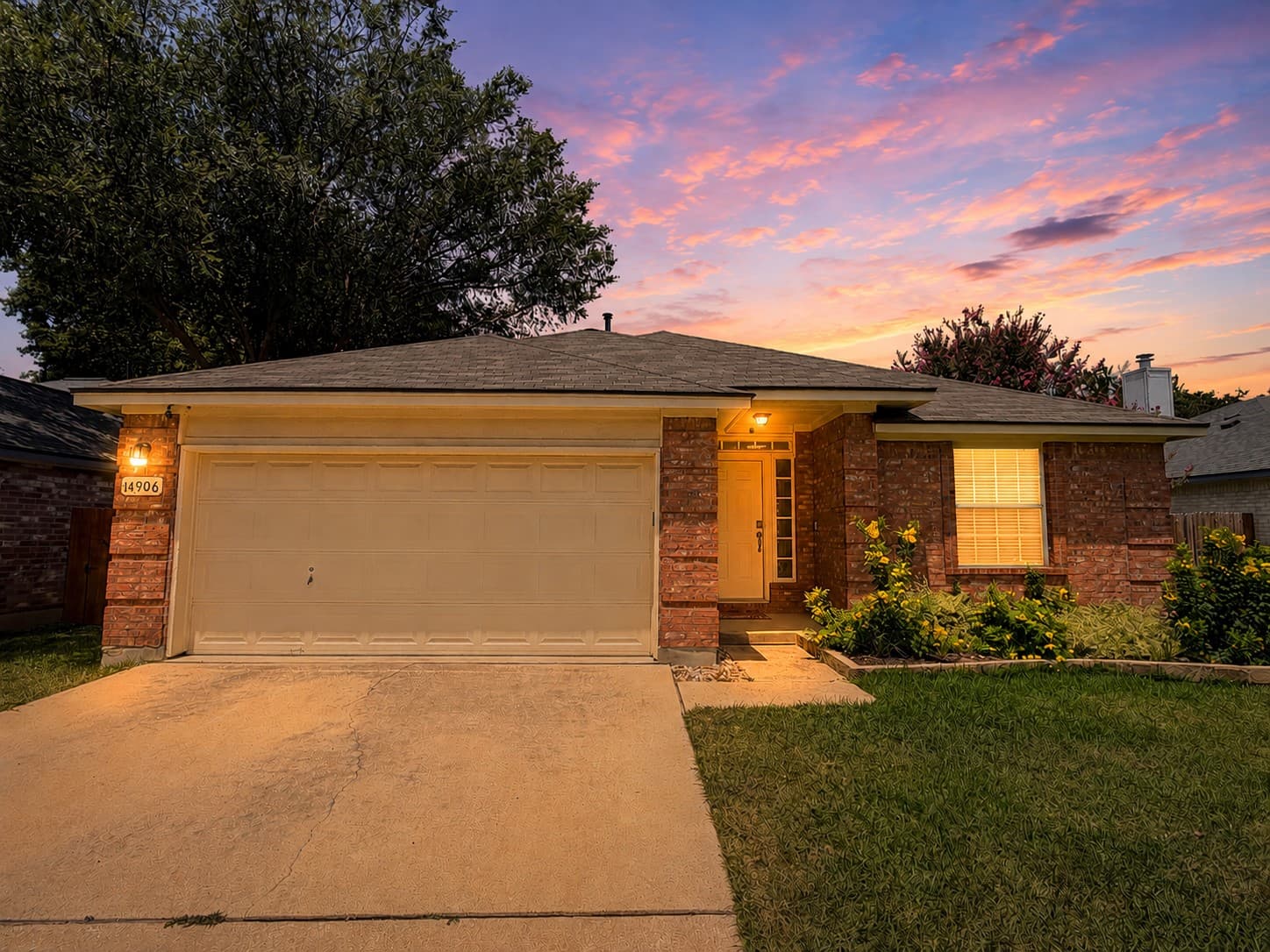 14906 Snelling Dr