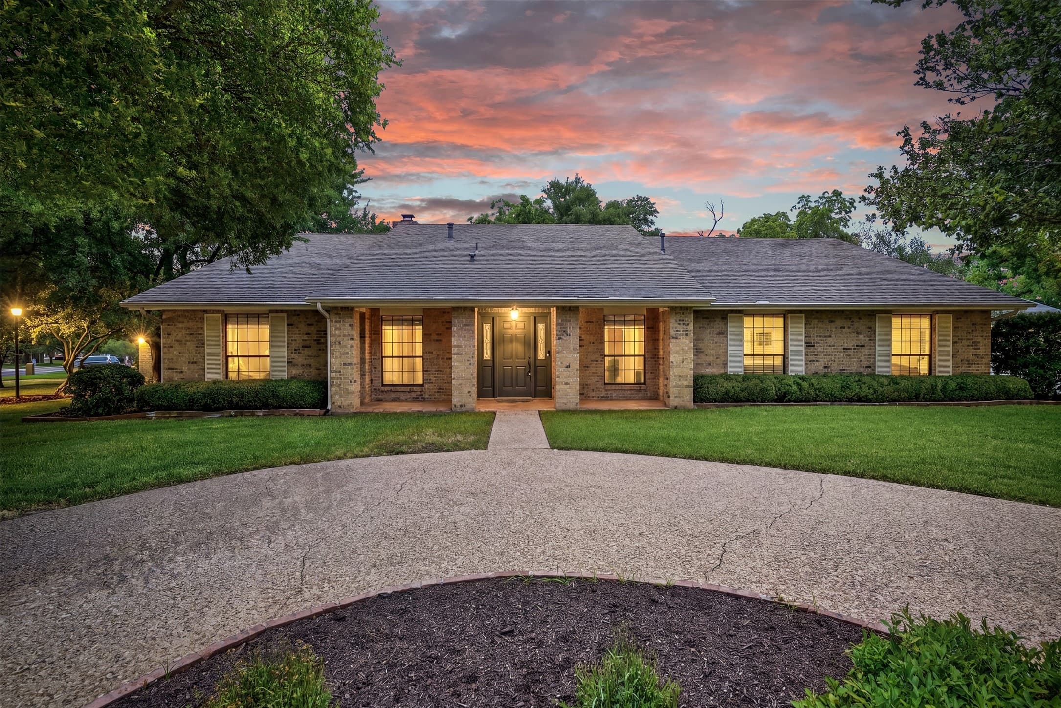 2107 Baltusrol Dr