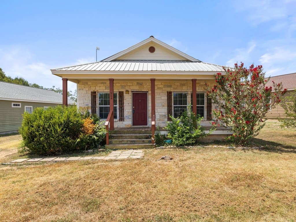 Main property image