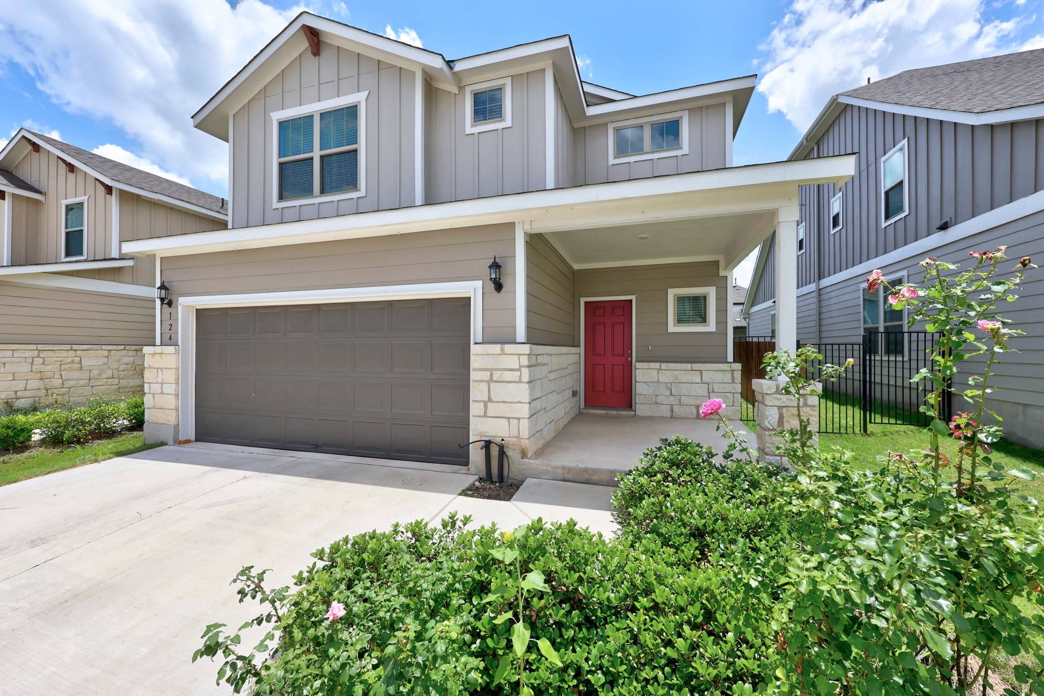 124 Banyon Dr