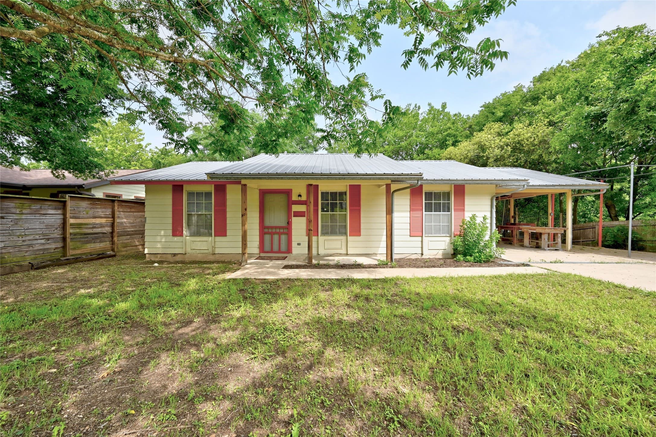 3000 Garden Villa Ln