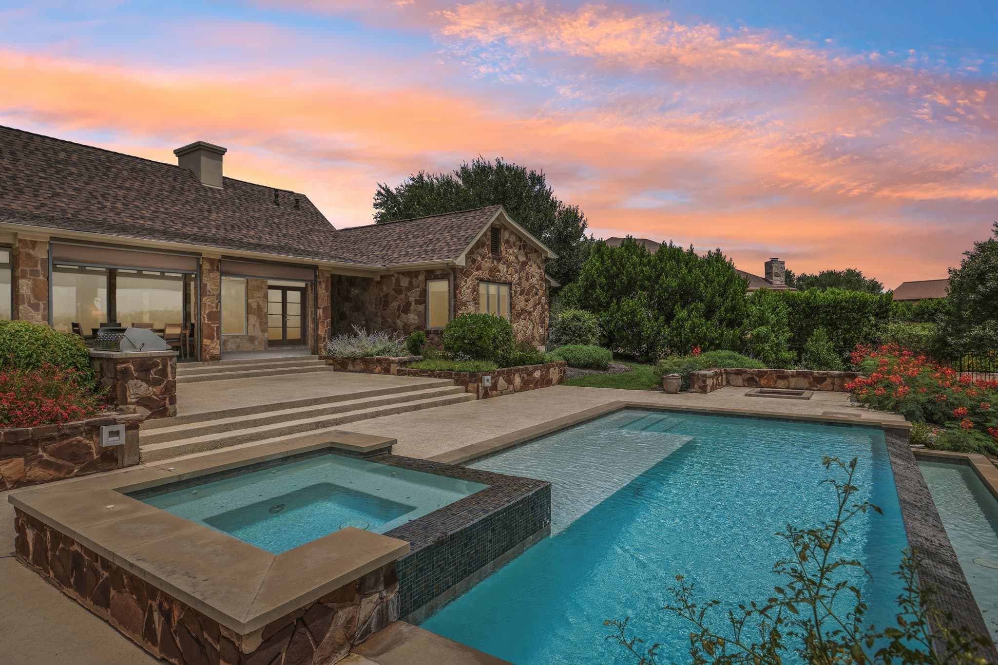 Main property image