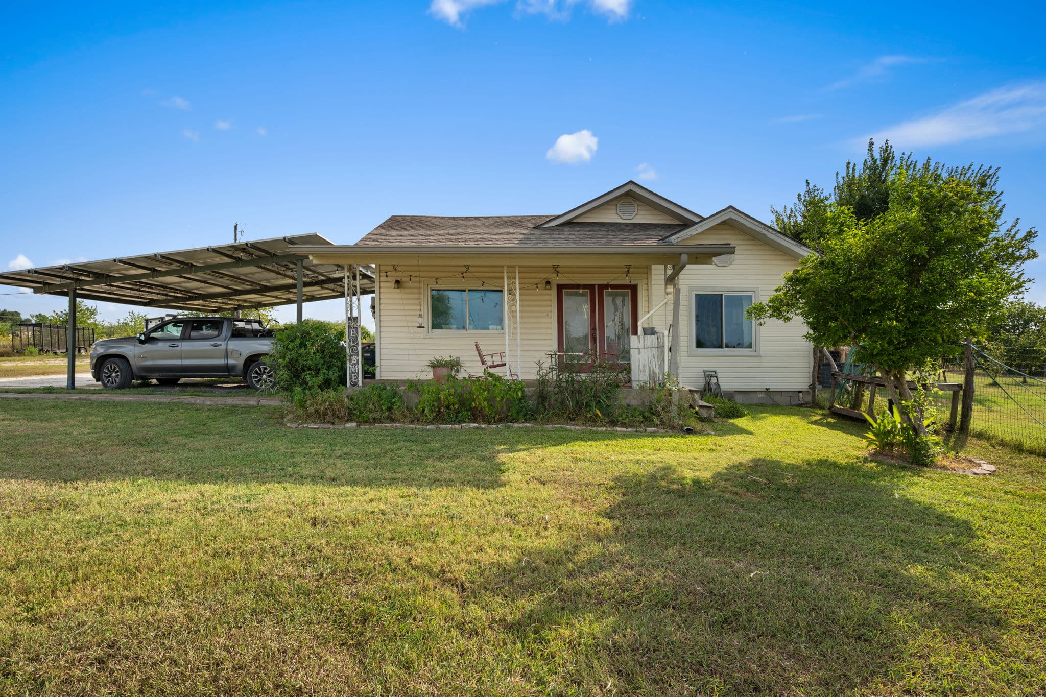 9916 Horizon Ln
