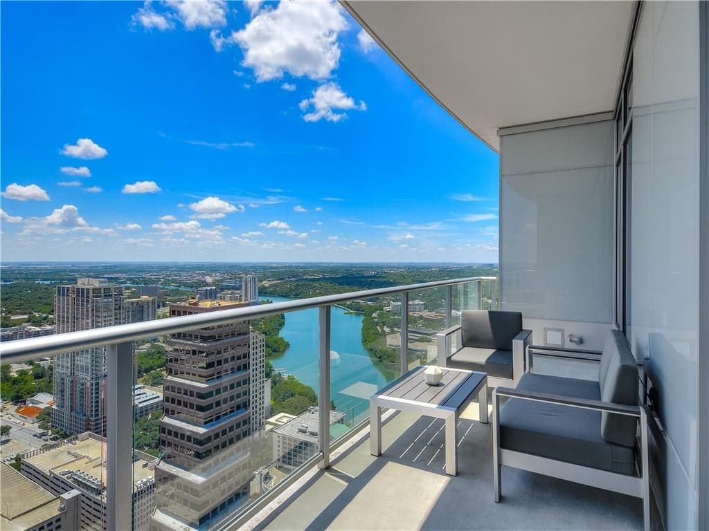 200 Congress Ave Unit 40bb